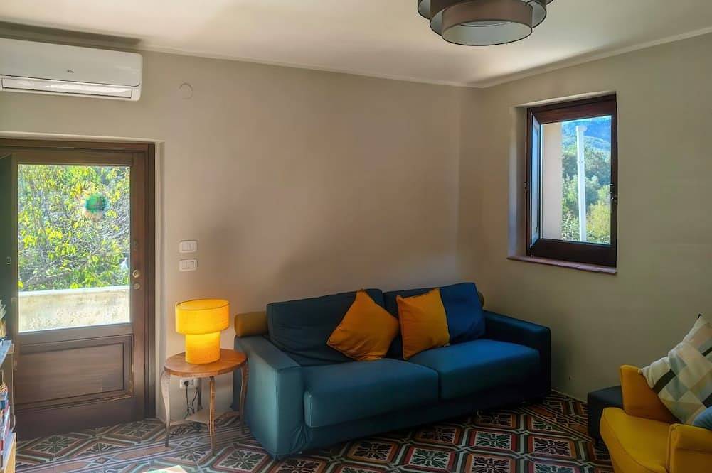 Casa Cecilia - Detached Home with Ocean View, Garden, and Terrace in Maratea in Maratea, Provincia de Potenza