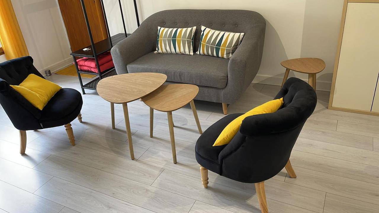 Two-Bedroom House in Combs-la-Ville, Seine-et-Marne