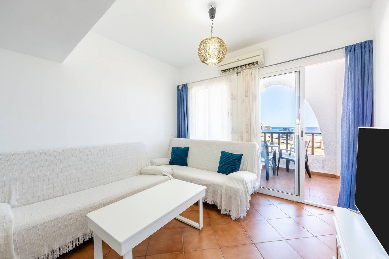 Appartement entier, Appartement 'Paraiso Escondido, 1 Linea De Playa' avec vue sur la mer, Wi-Fi et climatisation in La Isleta del Moro, Níjar