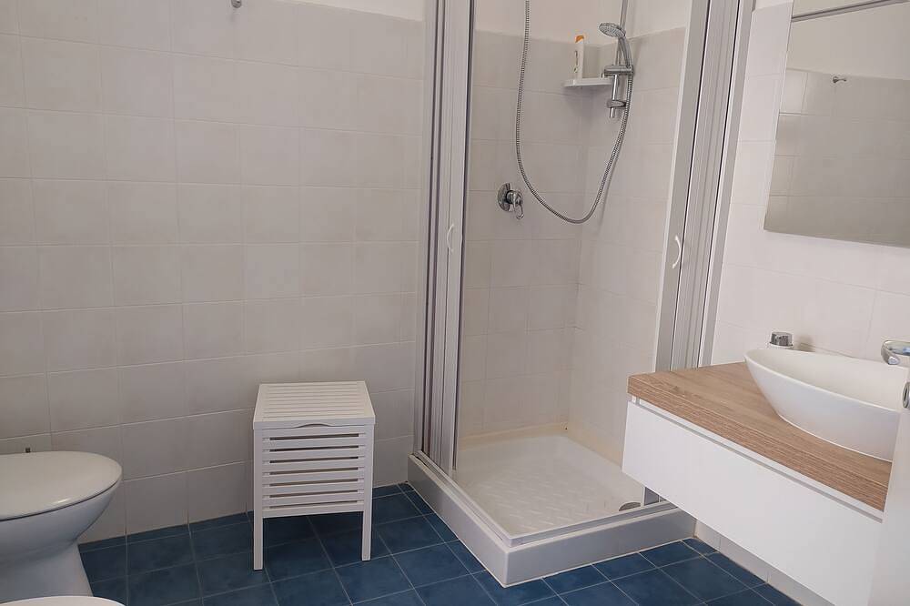 Entire apartment, The House by the Sea - Breathtaking Panorama in Pozzallo, Ragusa Province