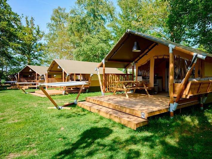 Camping pour 4 personnes, avec bassin pour enfant dans les Alpes maritimes - 2