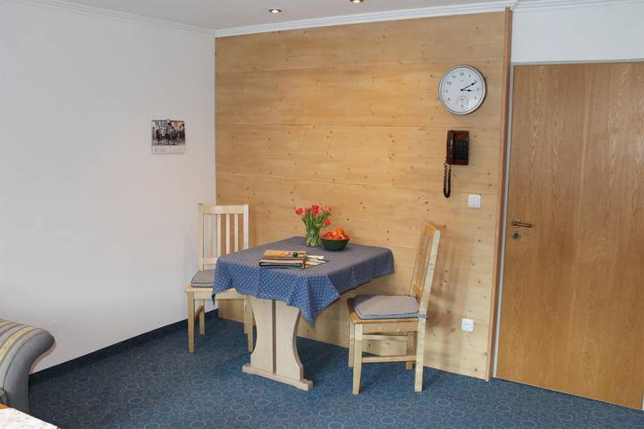 Ferienwohnung für 2 Personen, mit Terrasse und Ausblick im Mittenwald - 4