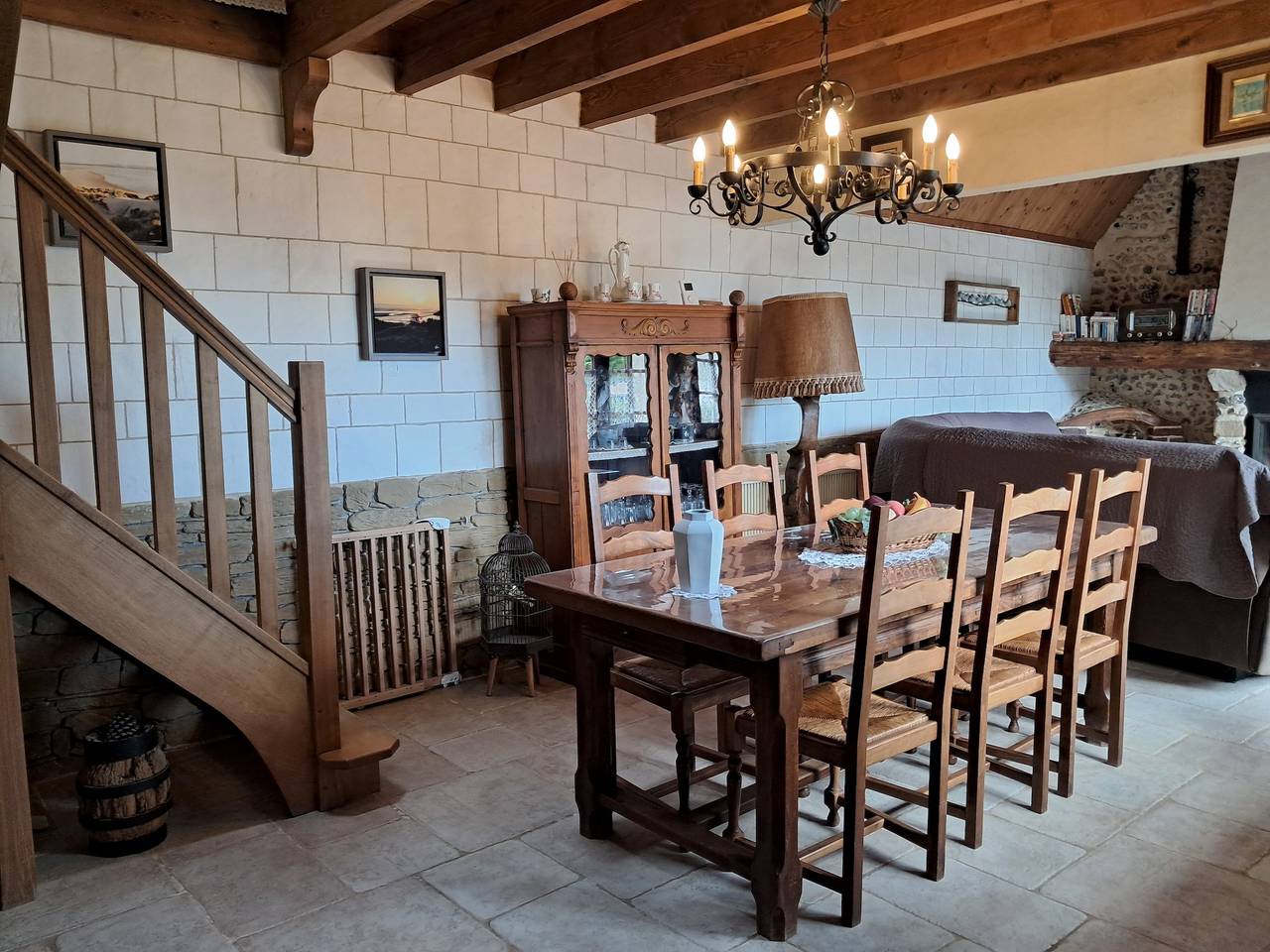 Holiday Home 'Gîte Le Point Du Jour' with Wi-Fi in Lefaux, Montreuil region