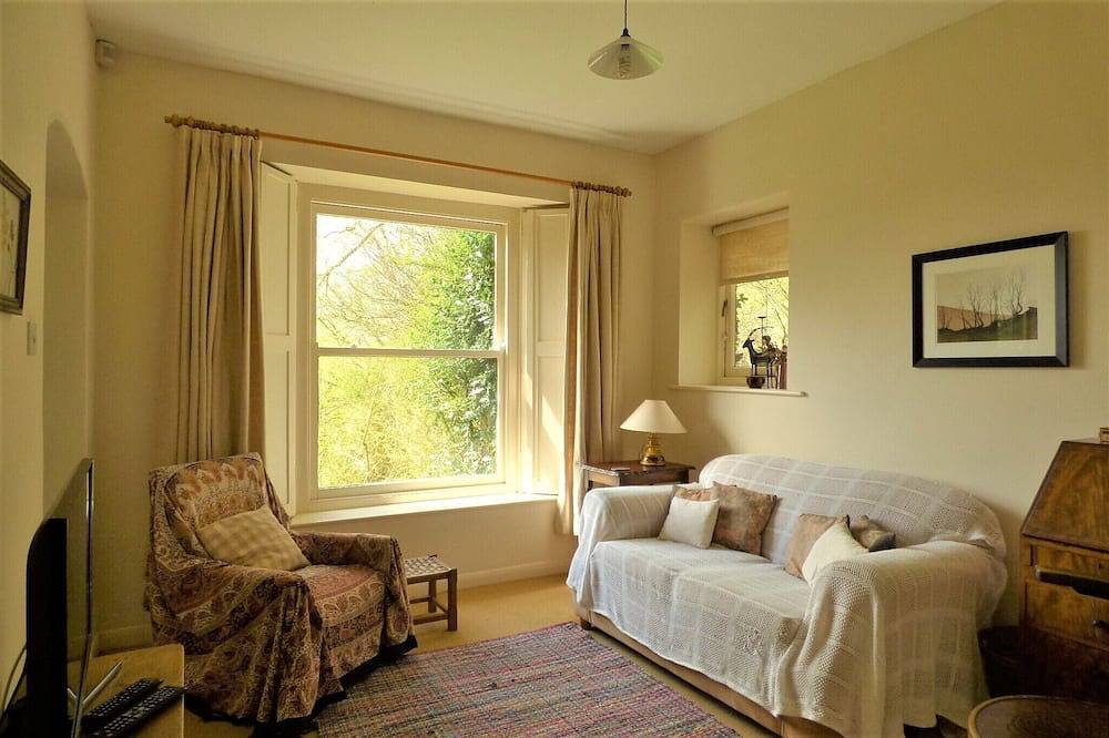 Special cottage for 2-4 in secluded nature reserve in Exmoor National Park. in Dulverton, Somerset