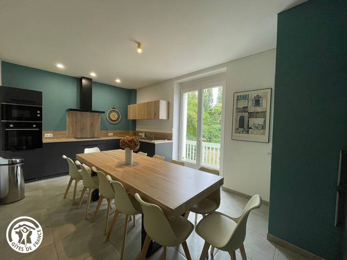 Gîte pour 12 personnes, avec Balcon et Terrasse