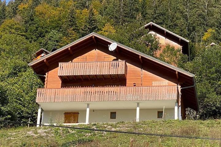Chalet pour 10 personnes, avec Balcon à Le Biot