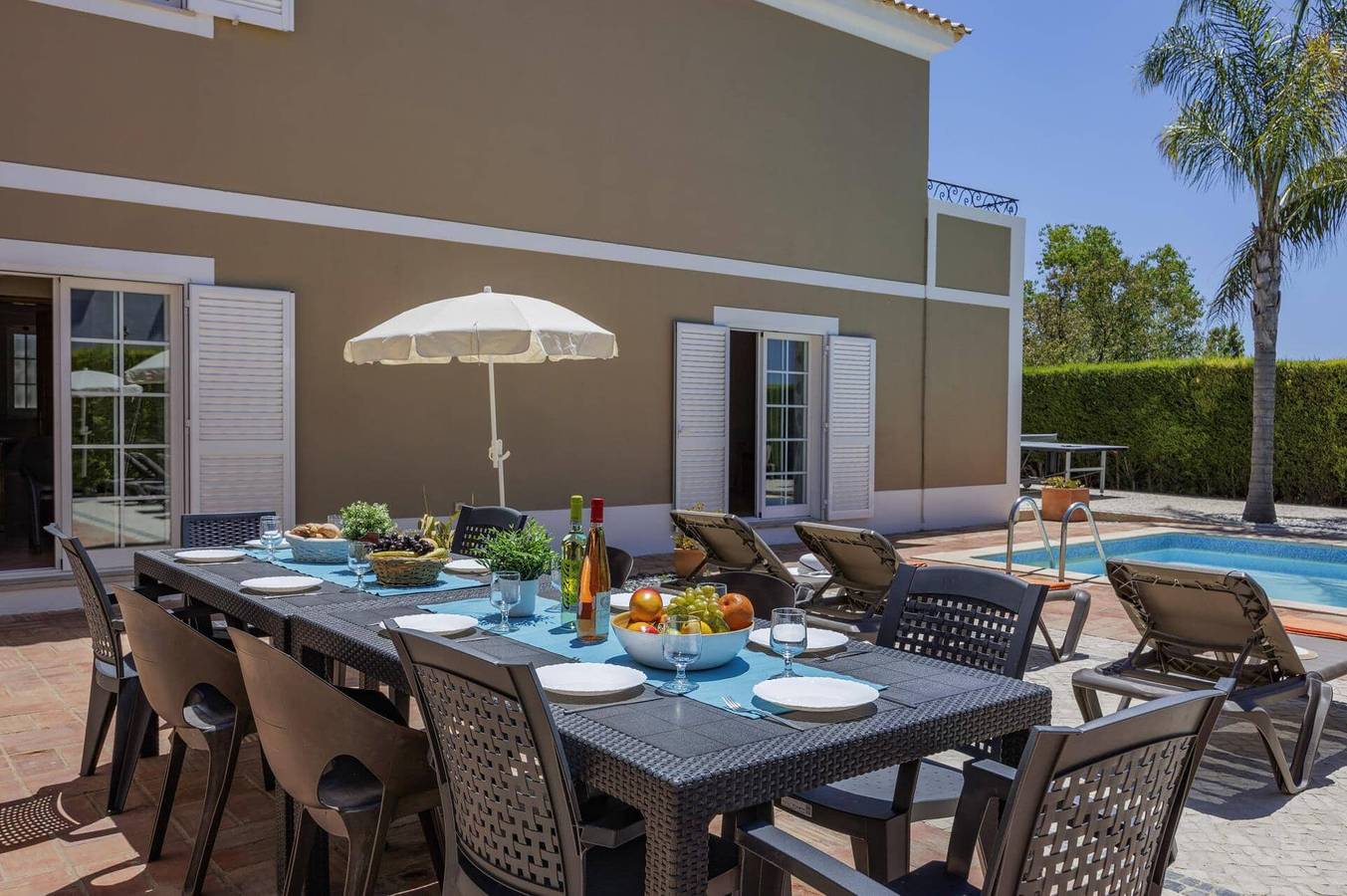 Villa para 8 pessoas com jardim in Almancil, Distrito de Faro