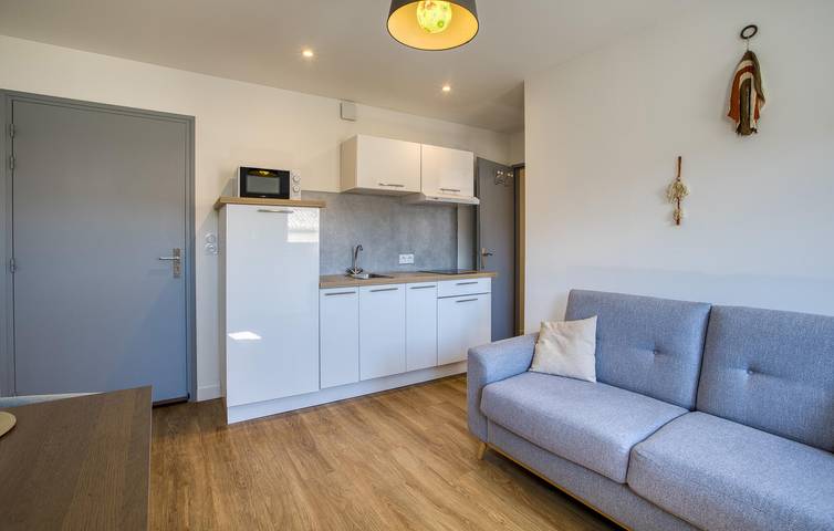 Apartamento vacacional entero, Acogedor apartamento cerca de restaurantes costeros y del centro de la ciudad in Le Château-d'Oléron, Côte de Beauté