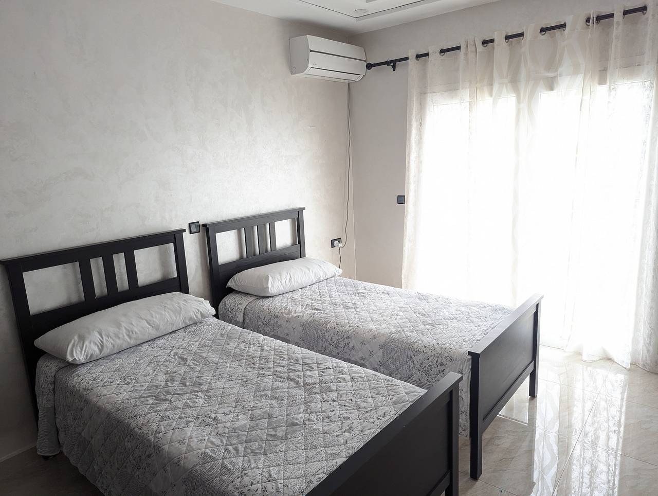 Appartement de vacances entier, 5 Guests - 10min Beach - Free Parking - Petsok in Saïdia, Oriental