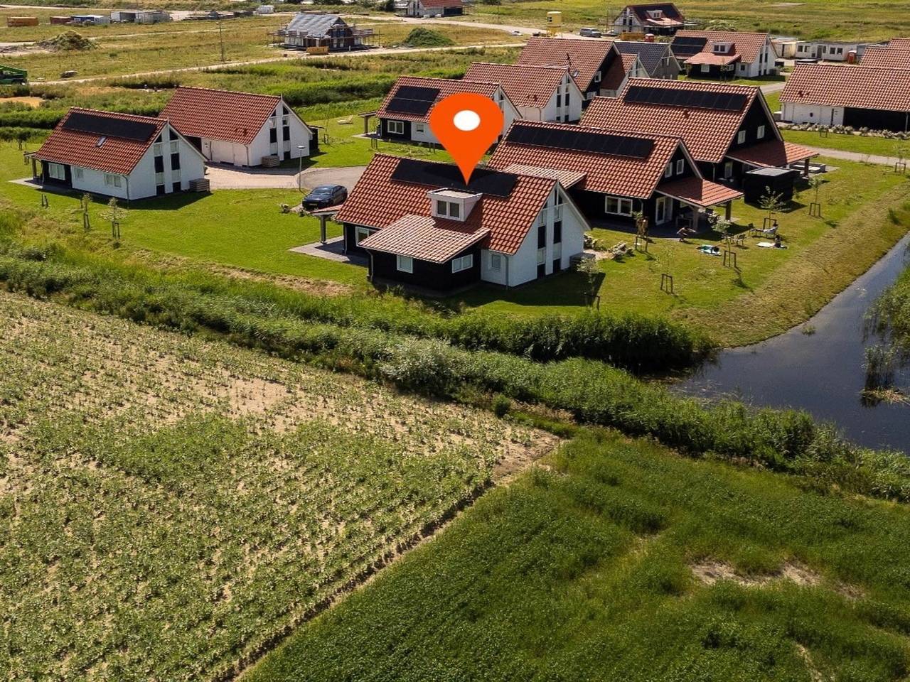 Luxury villa on the Eastern Scheldt with sauna and stunning views. in Scherpenisse, Niederländische Nordsee