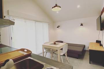 Gîte pour 4 personnes, avec sauna et jacuzzi ainsi que jardin et piscine à Chouzy-sur-Cisse