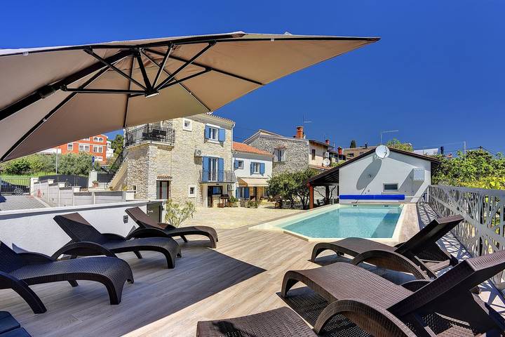 Appartamento per 2 persone, con Giardino e Piscina a Pula Croazia