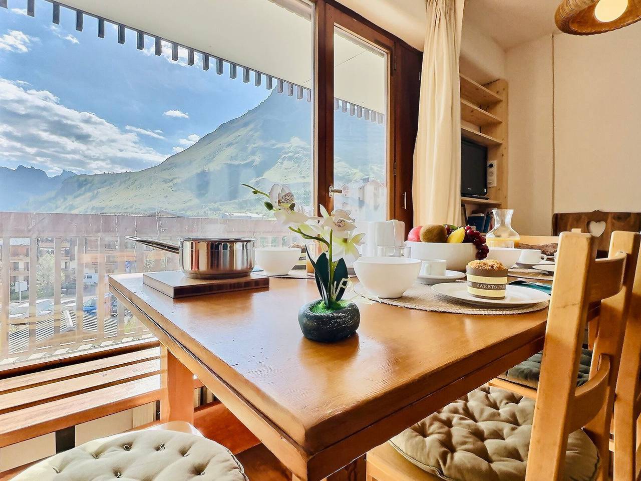 Geheel appartement, 2-room apartment, 6 ppl, Tignes, near slopes and shops in Tignes, Massif de la Vanoise