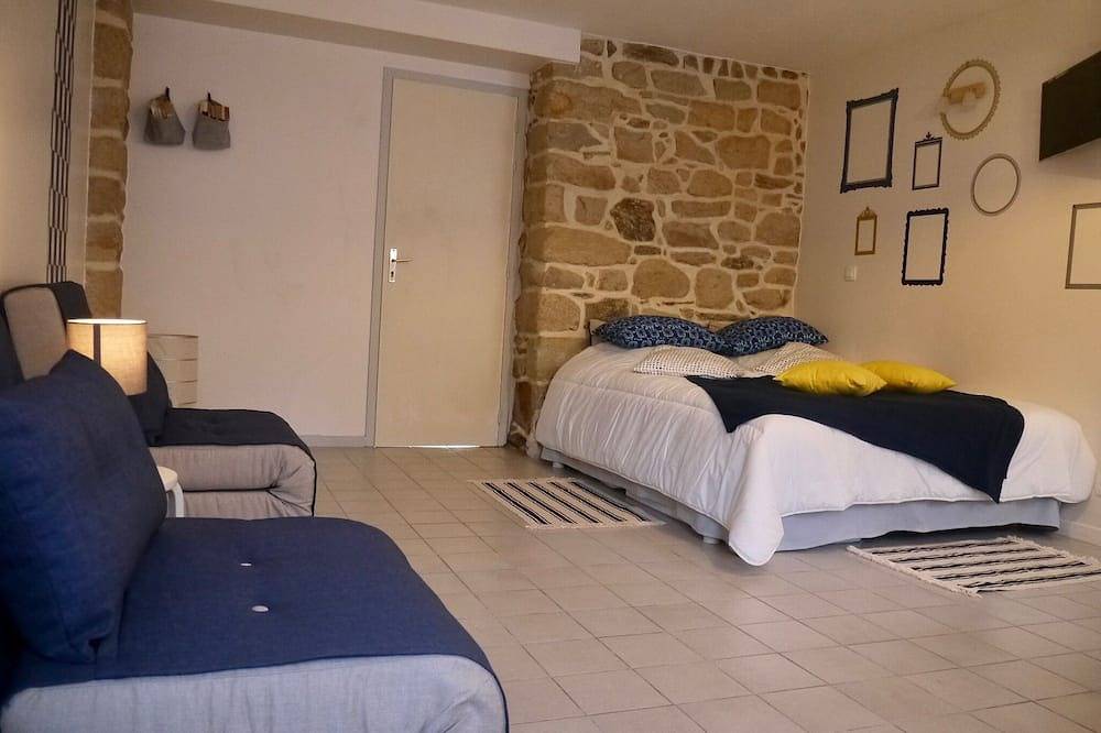 Appartement entier, Appartement studios pour 2 à 8 personnes avec terrasse et jardin in Port Navalo, Arzon