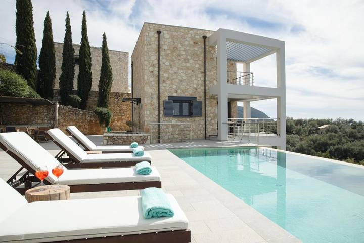 Villa per 6 persone, con panorama e giardino nonché piscina e balcone - 1