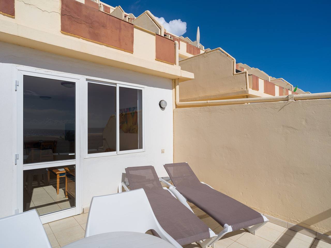Jandía Paradise: Refugio en Fuerteventura con Amplia Terraza in Solana Matorral, Pájara