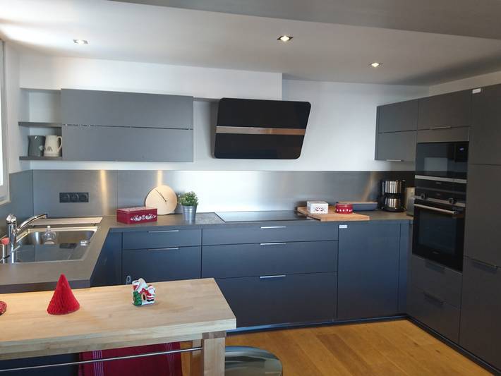 Gîte pour 15 personnes, avec terrasse à La Perrière - 3