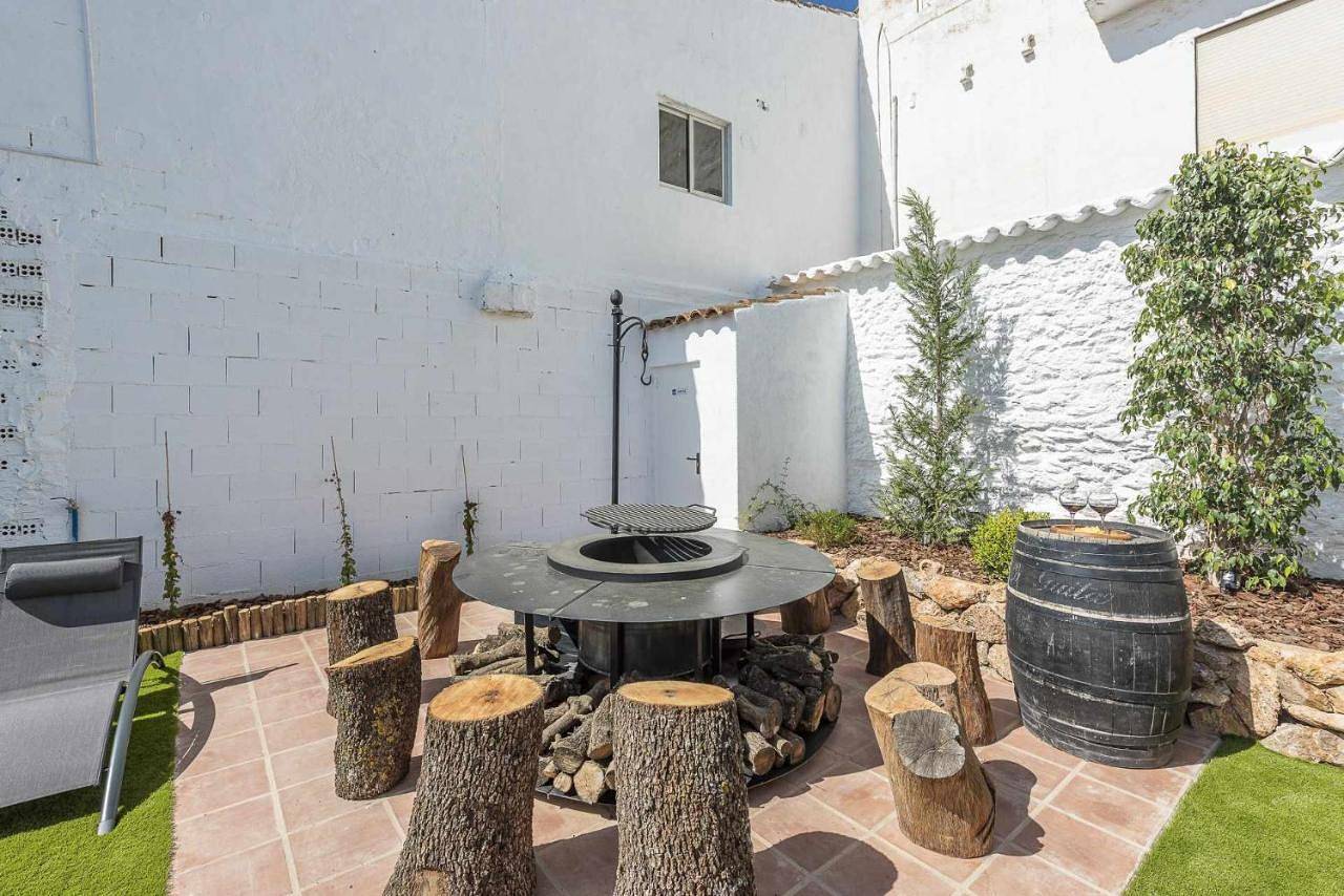 Villa för 12 Personer med trädgård in Los Perez, La Roda de Andalucía