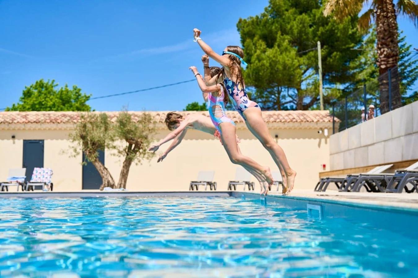 Camping pour 6 Personnes dans Malemort-du-Comtat, Parc naturel régional du Mont-Ventoux