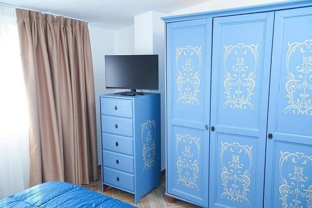 Entire apartment, Bracciano Elegance - New Home with Comfort & Style! in Bracciano, Lake Bracciano