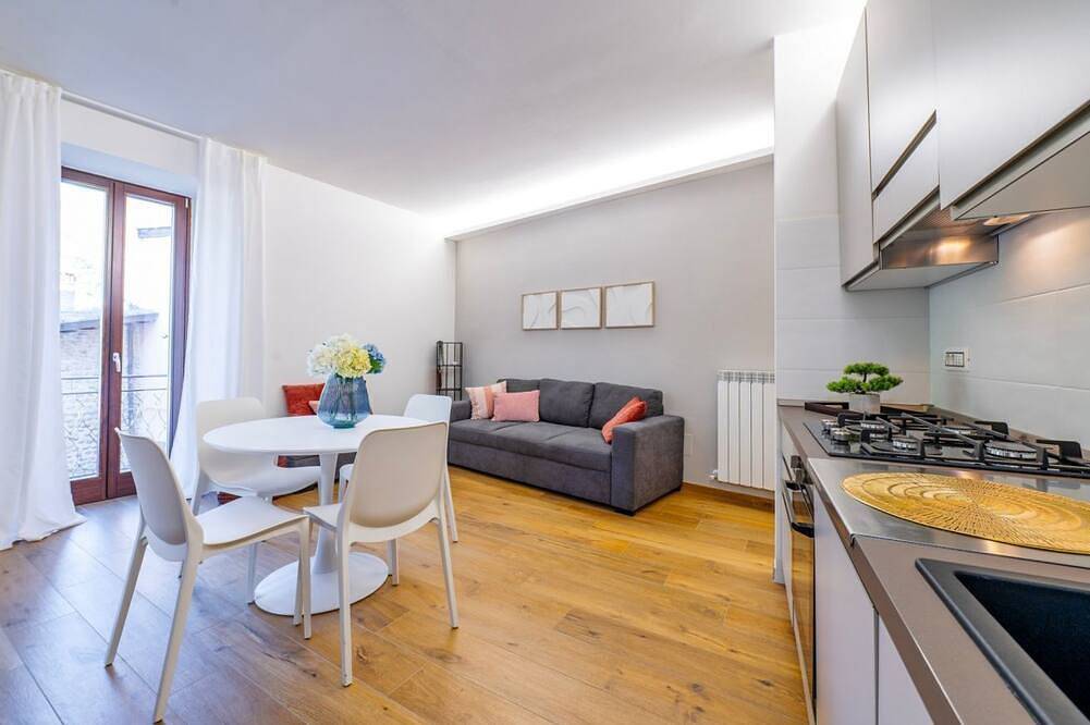 Ganze Wohnung, Guesthost - Spoleto Bright and Modern Apartment in Spoleto, Perugia Provinz