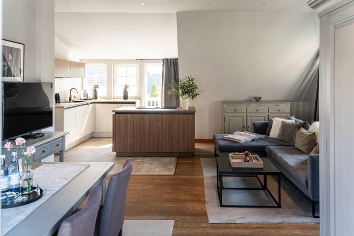 Ganze Wohnung, Ferienwohnung "Atelierwohnung Paul Müller-Kaempff" in Ahrenshoop, Fischland