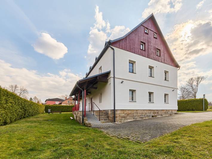 Ferienwohnung für 3 Personen, mit Terrasse in Nordböhmen