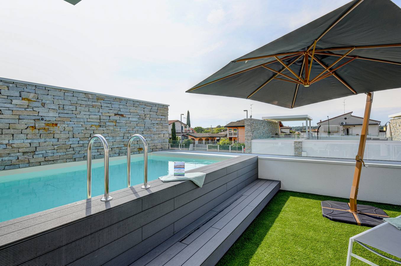 Villetta Dolci Luxury Home - A2 in Peschiera del Garda, Gardasee-Berge