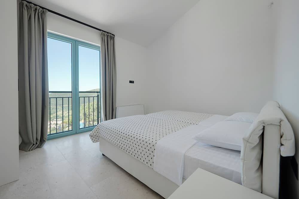 Sea View Family Villa in Montenegro – Private Pool, Nature & Peace in Budva, Opština Budva