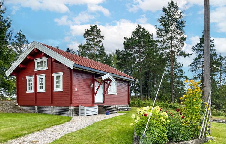 Holiday home for 6 people with terrace in Sarpsborg