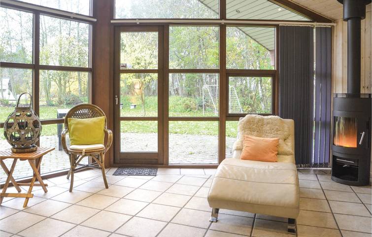 Ferienhaus für 8 Personen, mit Whirlpool und Sauna sowie Terrasse und Garten in Jegum - 4