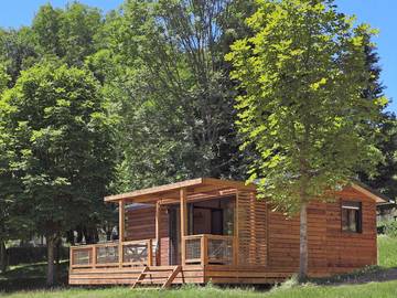 Gîte pour 6 personnes, avec piscine et terrasse à Lablachère