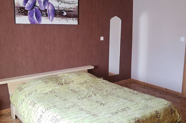 Gîte pour 8 personnes à Chaux - 2