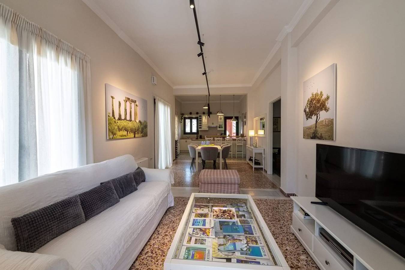 The Mansion - Kalamata Mediterranean Villas in Kalamata, Messenia