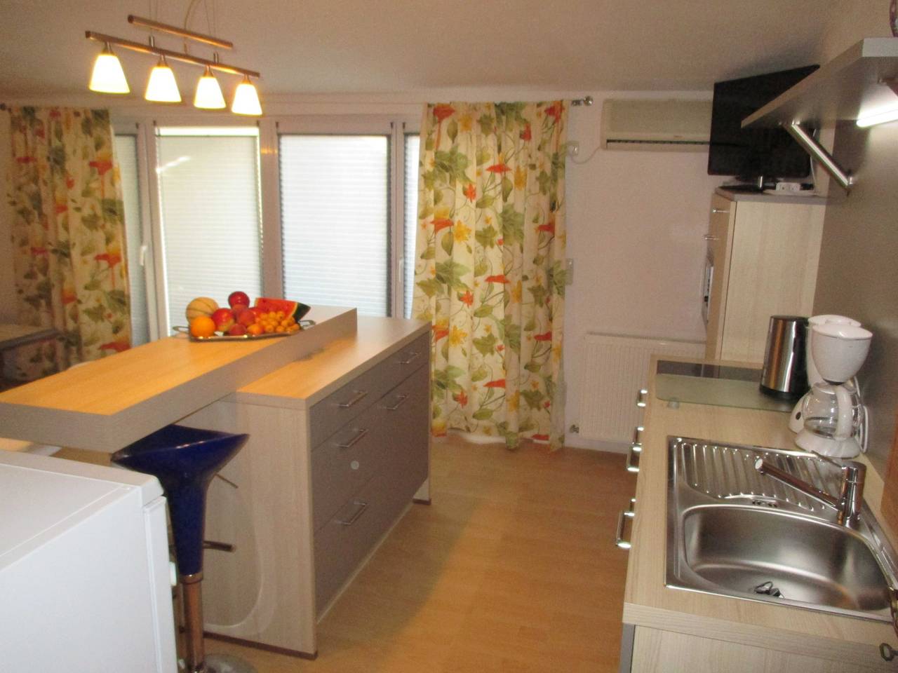 Guest House Villa Daniel - Two Bedroom Apartment with Balcony in Omis, Split-Dalmatien