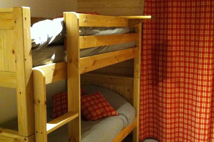 Entire apartment, One of a kind! Very nice apartment. in chalet \"le SanMarToine\" with stunning views in Villard-de-Lans, Parc naturel régional du Vercors