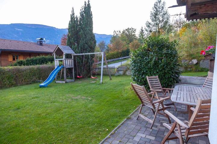 Ferienhaus für 20 Personen, mit Balkon und Garten sowie Sauna in Kaltenbach - 3