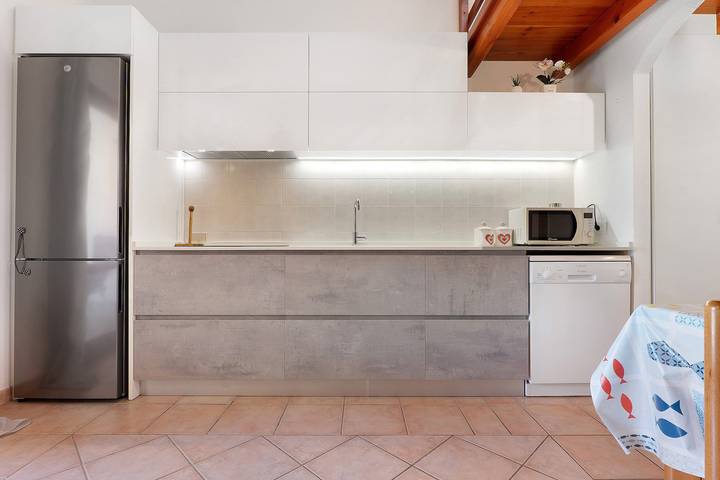 Entire apartment, Bilo Lu Impostu with Veranda and Air Conditioning in Case Peschiera-Lu Fraili, San Teodoro