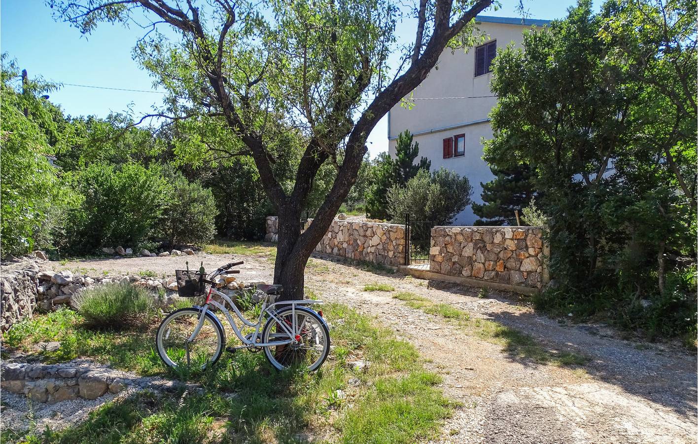 Kuća za odmor za 8 osoba s vrt in Sveti Juraj, Velebit Nature Park