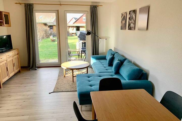 Ferienwohnung für 4 Personen, mit Garten und Terrasse in Mölschow