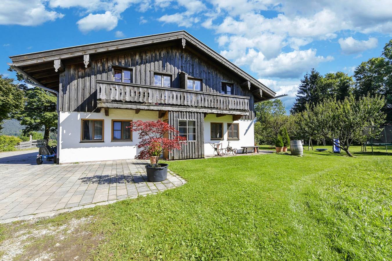 Entire apartment, Cosy Apartment "Düftalm" with Terrace, Garden & Wi-Fi; Parking Available, Pets Allowed in Brauneck (Lenggries), Lenggries
