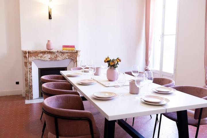 Gîte pour 10 personnes, avec vue et balcon dans Gare De Marseille Saint Charles