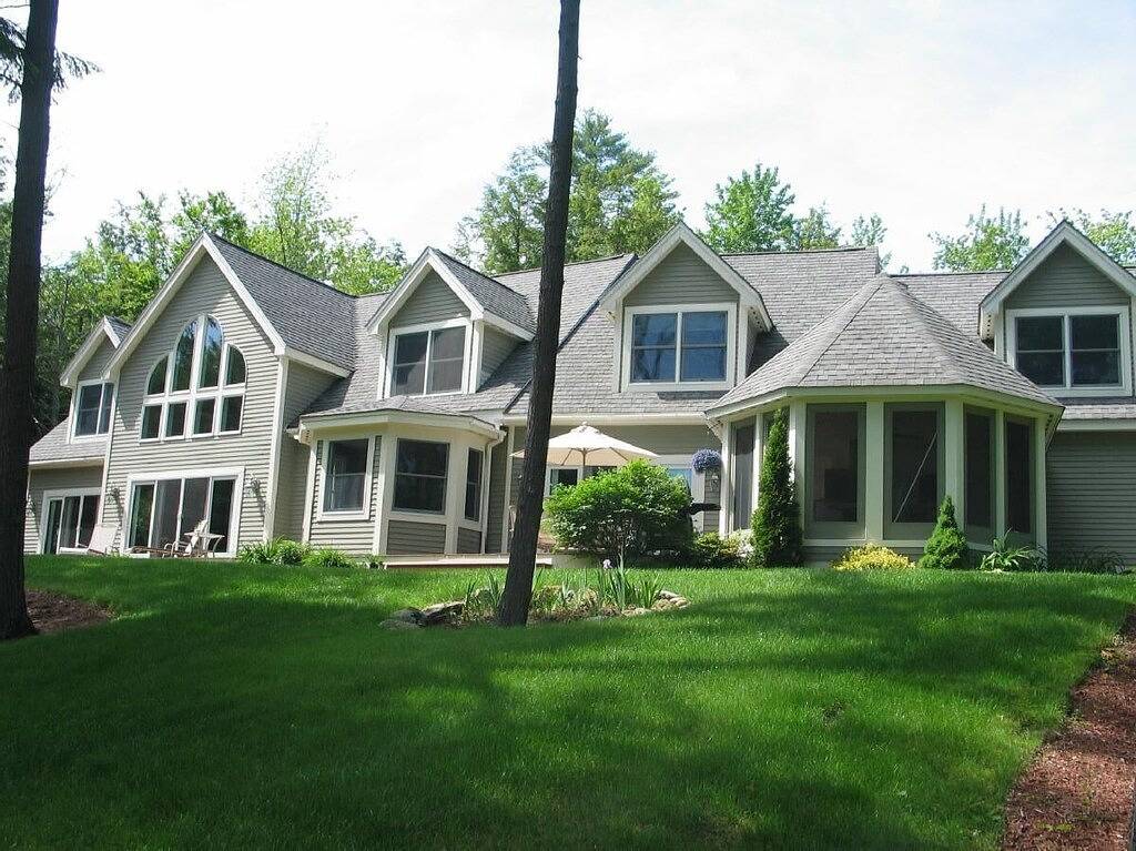 Luxus-Seeblick nach Hause. Kurzer Spaziergang zum schönen Strand. 24. August bis 7. September verfügbar in Moultonborough, Lake Winnipesaukee