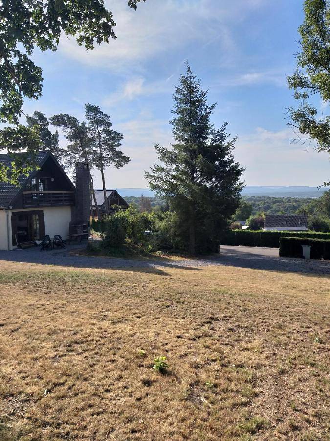 Gîte pour 6 personnes, avec jardin et vue dans Septon - 2