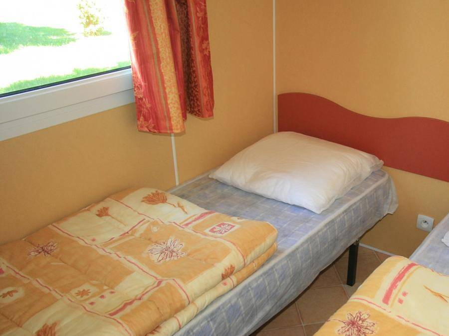 Camping Europ Camping  - Mobilhome 4 personnes - Idaho 2 chambres - Tv in Ascarat, Région de Bayonne