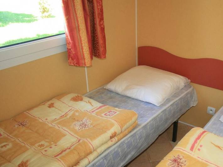 Mobil home pour 4 personnes, avec bassin pour enfant et sauna à Ascarat - 4