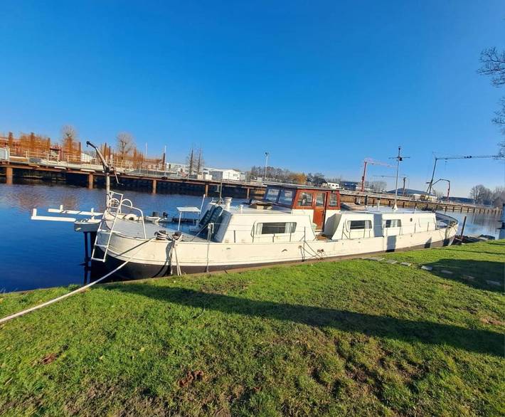 Boot voor 2 personen, with Terras and Uitzicht as well as Uitzicht op het meer in Alkmaar