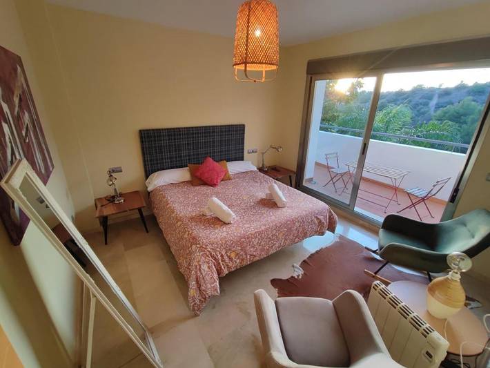 B&B für 2 Personen, mit Terrasse und Garten sowie Pool und Ausblick in Malaga