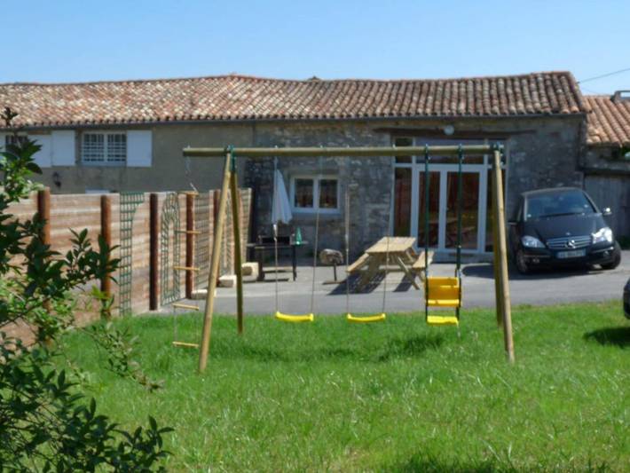 Gîte pour 12 personnes, avec piscine, animaux acceptés à Dienné - 4