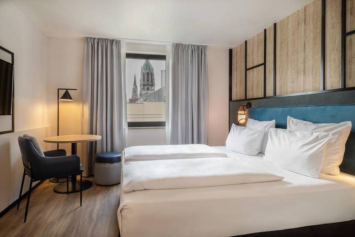 Hotel für 2 Personen, mit Terrasse und Sauna beim Oktoberfest - 2